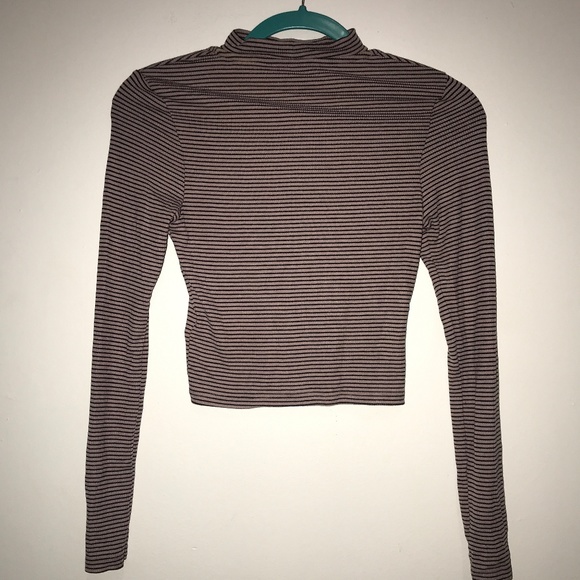 Super cute pink and black striped crop top. - Picture 2 of 3